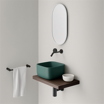 Vackert mattgrönt handfat 25x25 cm för bänkskiva